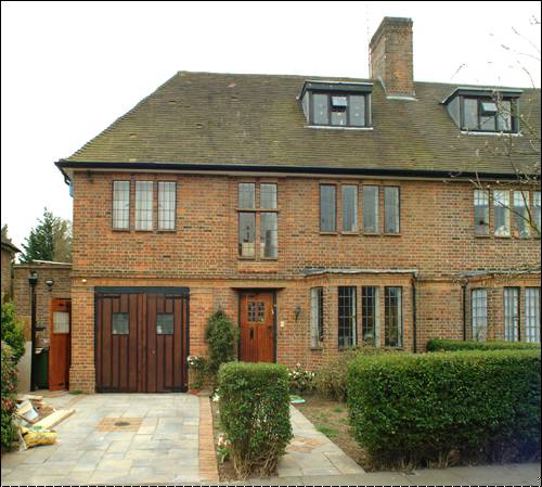 36 Middleway